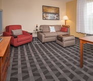 Ruang Umum 4 Towneplace Suites by Marriott Clinton at Joint Base Andrews