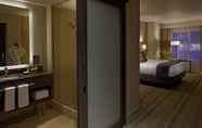 Kamar Tidur 5 Hyatt At Olive 8