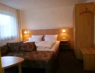 Kamar Tidur 2 Hotel Alpenblick Garni