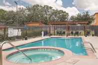 Entertainment Facility La Quinta Inn & Suites by Wyndham San Antonio Northwest