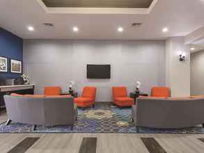 Lobby 4 La Quinta Inn & Suites by Wyndham San Antonio Northwest