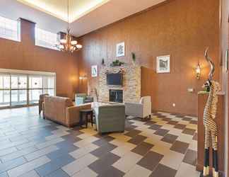 Lobi 2 La Quinta Inn & Suites by Wyndham Glen Rose
