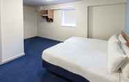 Bedroom 2 Redwings Lodge Wolverhampton