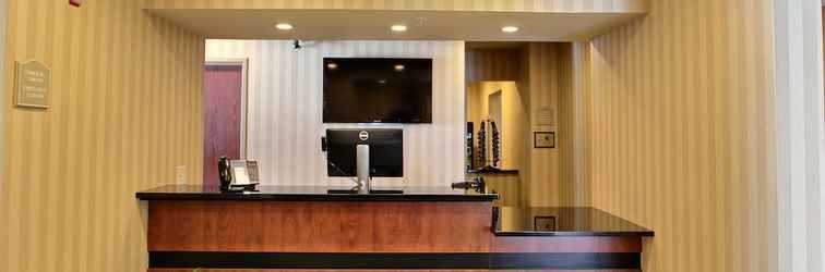 Lobi Cobblestone Inn & Suites - Brillion