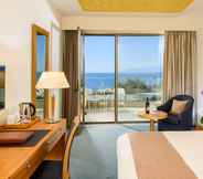 Kamar Tidur 2 Alexander Beach hotel & Spa
