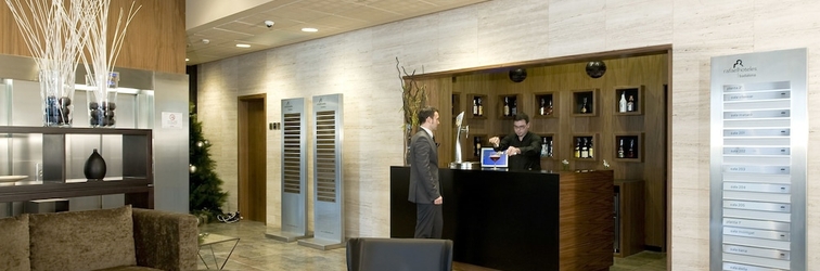 Lobi Hotel Badalona Tower