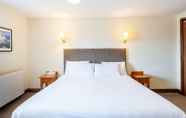 Bedroom 6 Owston Hall Hotel