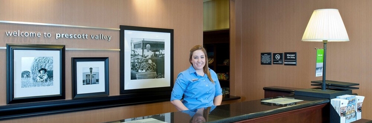 Lobby Hampton Inn & Suites Prescott Valley