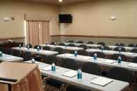 Functional Hall Best Western Plus Guymon Hotel & Suites