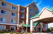 Exterior 2 Country Inn & Suites by Radisson, Wilson, NC