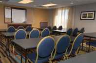 Functional Hall Fairfield Inn & Suites by Marriott Morgantown