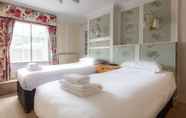 Kamar Tidur 7 The Kings Arms and Royal Hotel, Godalming, Surrey