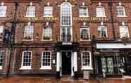 ภายนอกอาคาร 3 The Kings Arms and Royal Hotel, Godalming, Surrey