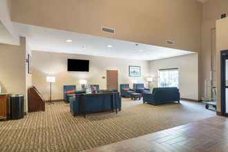 Lobby 4 Comfort Suites Grayslake near Libertyville North