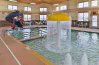 Swimming Pool AmericInn by Wyndham Fargo Medical Center