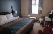 Bedroom 6 Econo Lodge City Centre