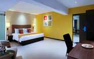 Kamar Tidur 4 Grand Mercure Vadodara Surya Palace Hotel