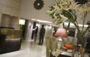 Lobi 6 Grand Mercure Vadodara Surya Palace Hotel
