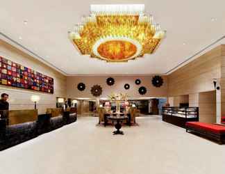 Lobi 2 Grand Mercure Vadodara Surya Palace Hotel