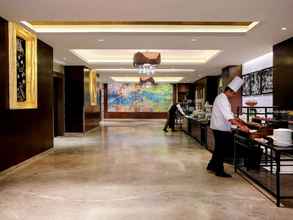 Lobi 4 Grand Mercure Vadodara Surya Palace Hotel