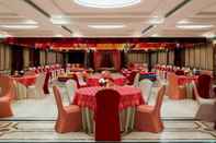 Functional Hall Grand Mercure Vadodara Surya Palace Hotel