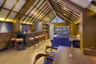 Bar, Cafe and Lounge Sterling Manali