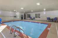 Swimming Pool Comfort Inn & Suites High Point - Archdale