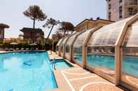 Swimming Pool Hotel Aurelia
