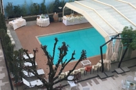 Swimming Pool Hotel Manzoni