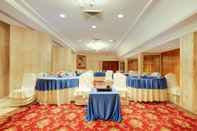 Ruangan Fungsional Hotel The Royal Plaza