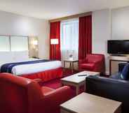 Bedroom 6 Park Inn by Radisson Belfast