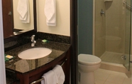 In-room Bathroom 4 Hyatt Place Dallas/Garland/Richardson