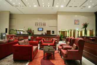 Lobby 4 Ramada Hotel & Suites by Wyndham Ajman