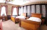 Kamar Tidur 2 The Old Crown Coaching Inn