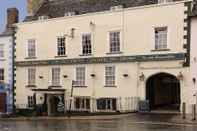 Exterior The Old Crown Coaching Inn