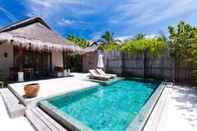 Swimming Pool Anantara Dhigu Maldives Resort