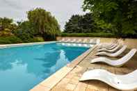 Swimming Pool KYRIAD PRESTIGE BEAUNE - Le Panorama