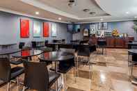 Bar, Cafe and Lounge Best Western Plus Avita Suites