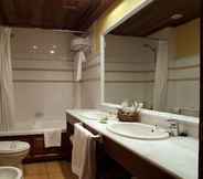 In-room Bathroom 4 Hotel AA Chalet Bassibe Baqueira by Silken