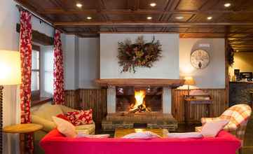 Lobby 4 Hotel AA Chalet Bassibe Baqueira by Silken