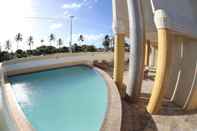สระว่ายน้ำ Real Praia Hotel