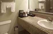 In-room Bathroom 7 Americas Best Value Inn Waco