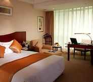 Bedroom 4 Ambassador Hotel - Shanghai