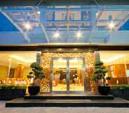 Exterior 4 Diamond Hotel