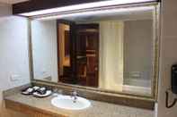 Toilet Kamar Diamond Hotel