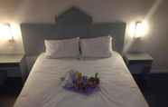 Bedroom 7 Sure Hotel by Best Western Porte de Dieppe