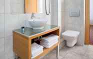 In-room Bathroom 6 Marmara Hotel Budapest