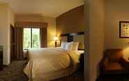 Bedroom 5 Comfort Suites At Kennesaw State University