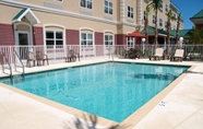 Swimming Pool 3 Country Inn & Suites by Radisson, Bradenton-Lakewood Ranch, FL