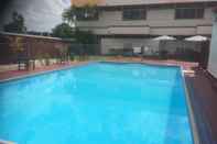 Swimming Pool Ambassador Motel